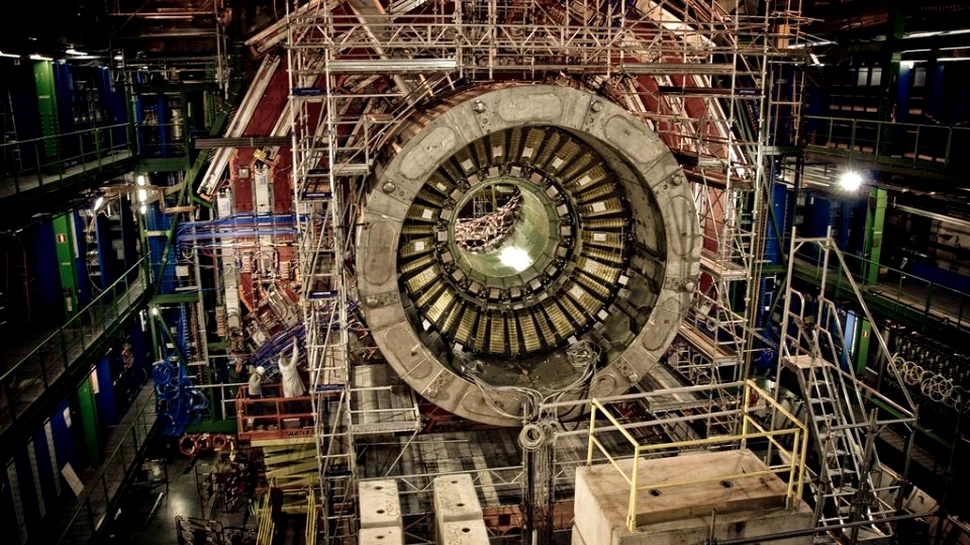 Modelul standard al fizicii particulelor elementare ar putea fi modificat. Un nou tip de particule a fost descoperit de specialişti din cadrul CERN