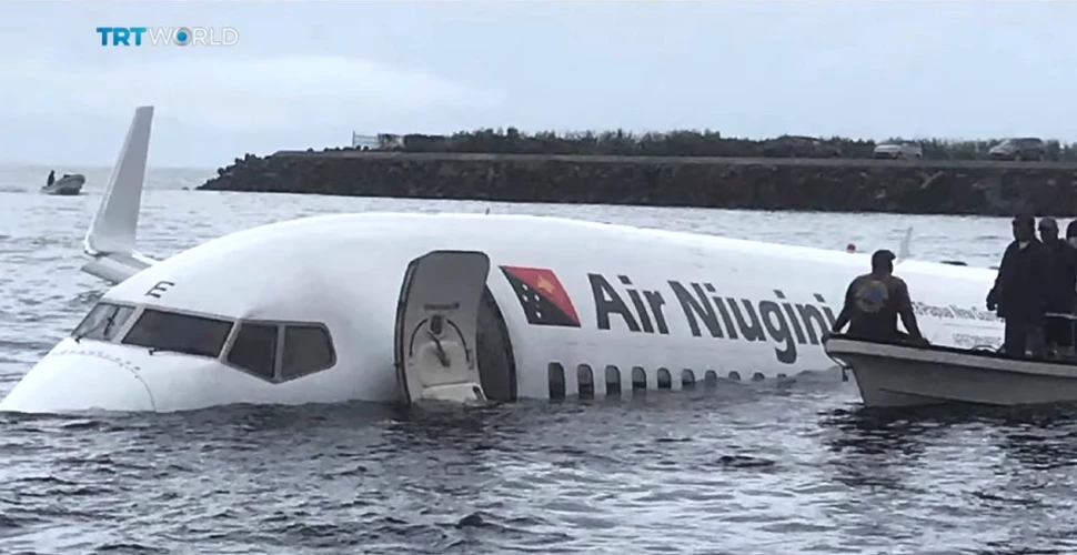 Cadavrul unui pasager al avionului din Micronezia a fost descoperit