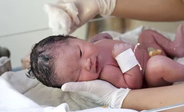 Un copil s-a născut la 9 săptămâni după moartea mamei sale