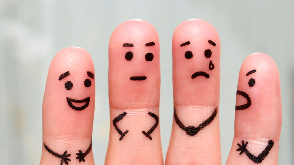 Poți să-ți schimbi personalitatea? Ce a aflat o jurnalistă după un an de „reprogramare” a propriei persoane