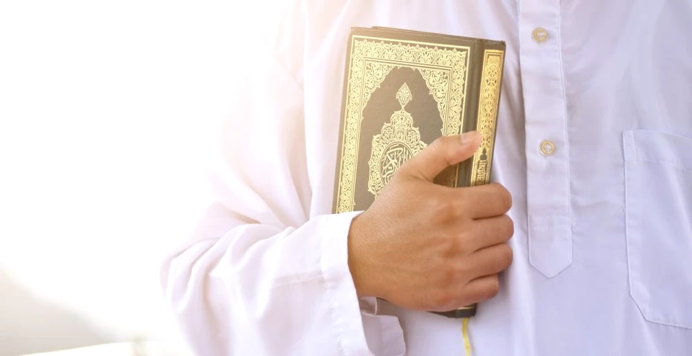 Ce este Coranul, textul considerat de musulmani „cuvântul lui Dumnezeu”?