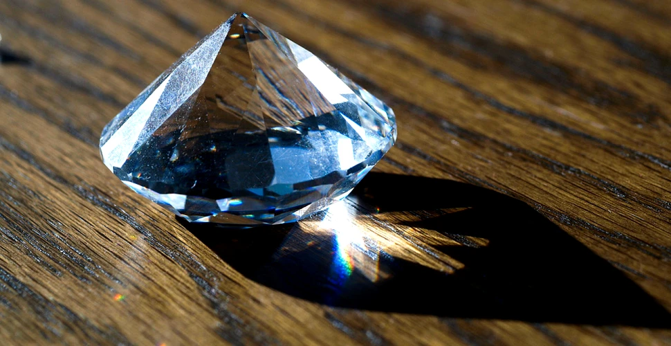 Deşeurile nucleare vor fi transformate în diamante care pot fi folosite pe post de baterii super eficiente