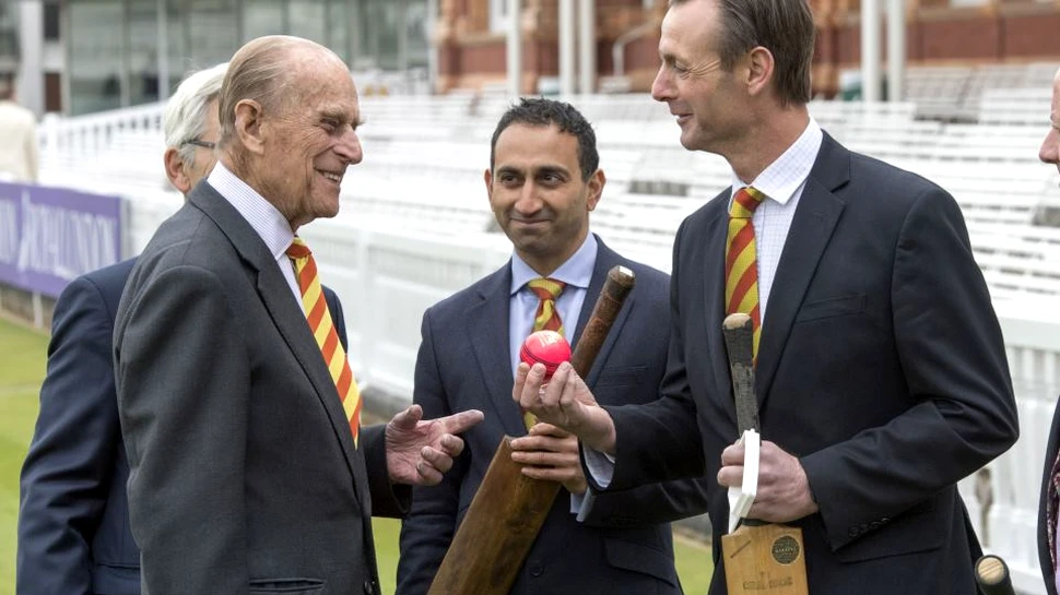 La vârsta de 95 de ani, Prinţul Philip al Marii Britanii renunţă la îndatoririle sale regale