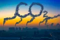 Câteva zeci de companii de combustibili fosili produc jumătate din emisiile globale de CO2