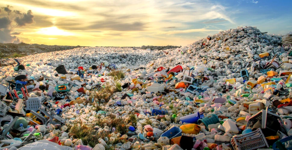 Poluarea cu plastic ar putea fi redusă cu 80% până în 2040, potrivit ONU