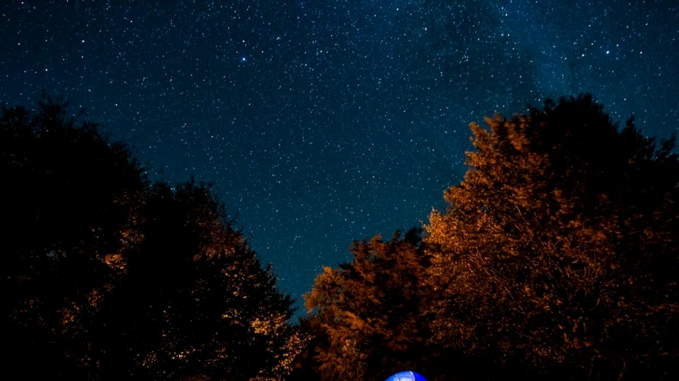 Cerul nopții este cu 9,6% mai luminos în fiecare an. Poluarea luminoasă distruge o parte din patrimoniul cultural uman