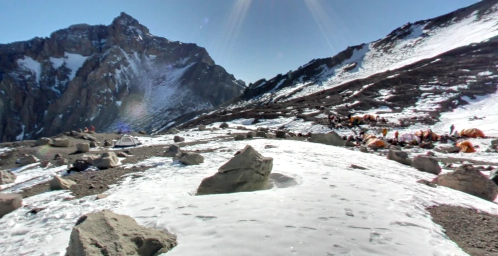 Cucereşte cei mai înalţi munţi din lume cu ajutorul Google Maps (Vedere panoramică la 360 de grade)
