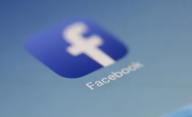 Cum este văzută de experţi schimbarea logo-ului Facebook