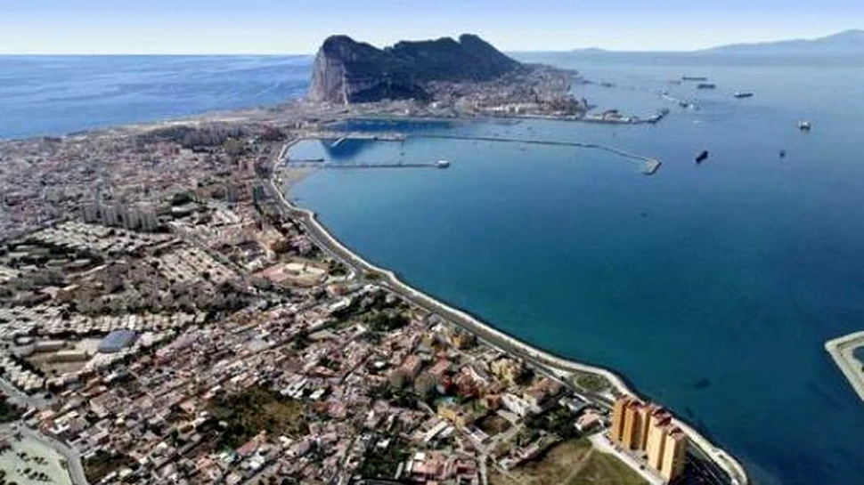 Traversarea Stramtorii Gibraltar cu ajutorul unui jetpack a fost esuata (VIDEO)