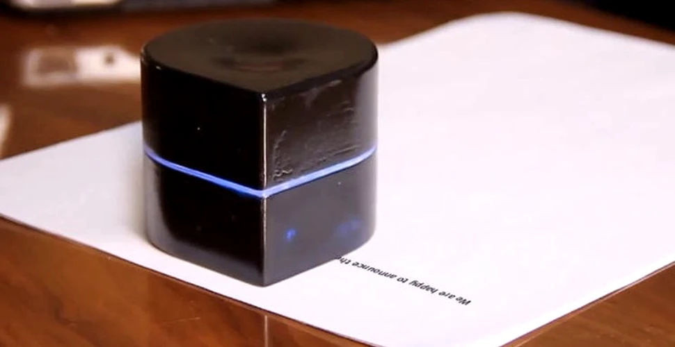 Imprimanta de buzunar, poate fi conectată fără cablu la smartphone  şi are doar 350 de grame-VIDEO