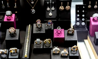 Capitala mondială a diamantelor nu mai vrea bijuterii din Rusia