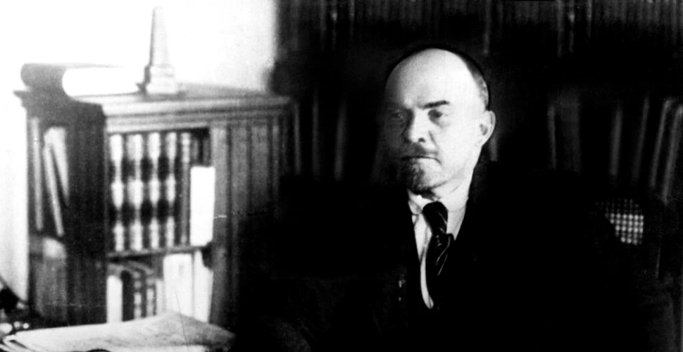Lenin, revoluţionarul comunist care a MURIT infectat de sifilis de o prostituată franceză. Cum a DISPĂRUT boala din dosarul lui medical