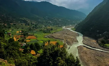 Un bărbat dispărut acum 28 de ani, descoperit într-un ghețar care se topește în Pakistan