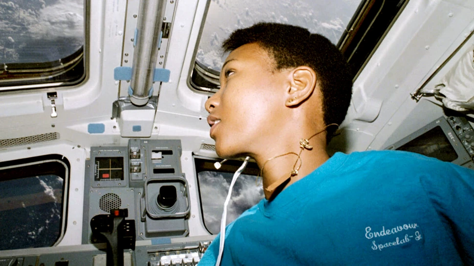 Mae Jemison, prima femeie afro-americană care a ajuns în spațiu