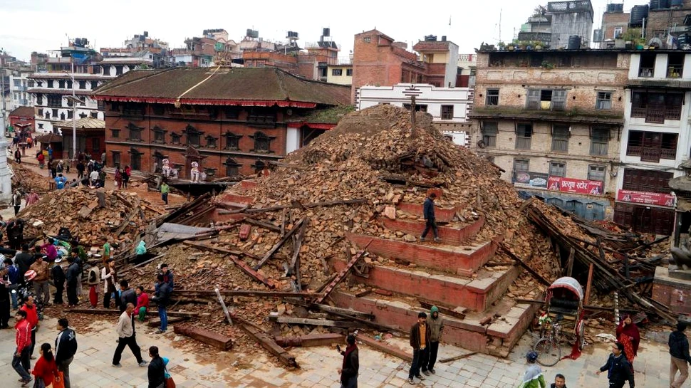 Cutremurul din Nepal a deplasat Kathmandu cu trei metri. Ce s-a întâmplat cu Everestul