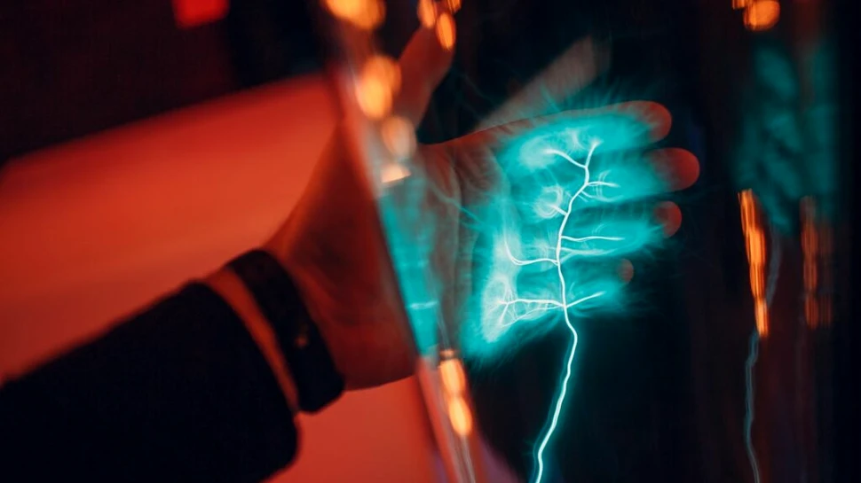Poate electricitatea statică să declanșeze un incendiu?