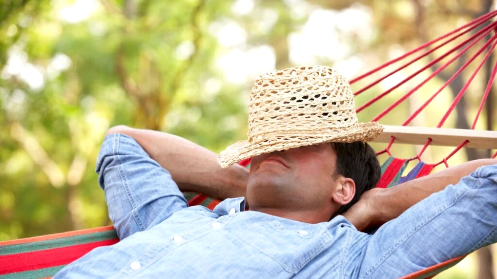 Ce beneficii aduce dormitul fără perne pentru persoanele cu glaucom?