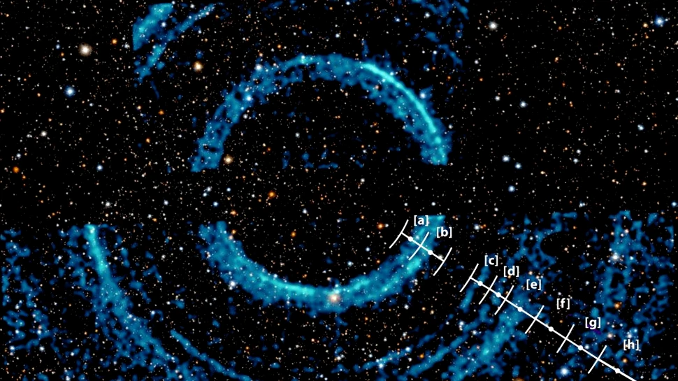 Imagini spectaculoase cu inele neobișnuite, enorme, în jurul unei găuri negre