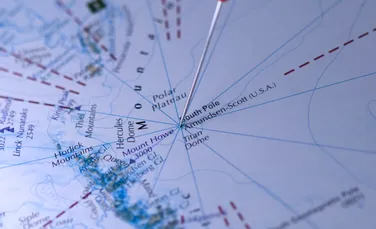 Cercetătorii din Antarctica tocmai au mutat Polul Sud