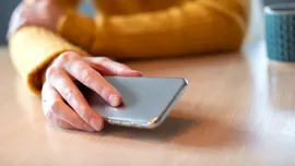 Cum arată sfaturile unui „nutriționist digital” pentru reducerea timpului petrecut pe telefon?