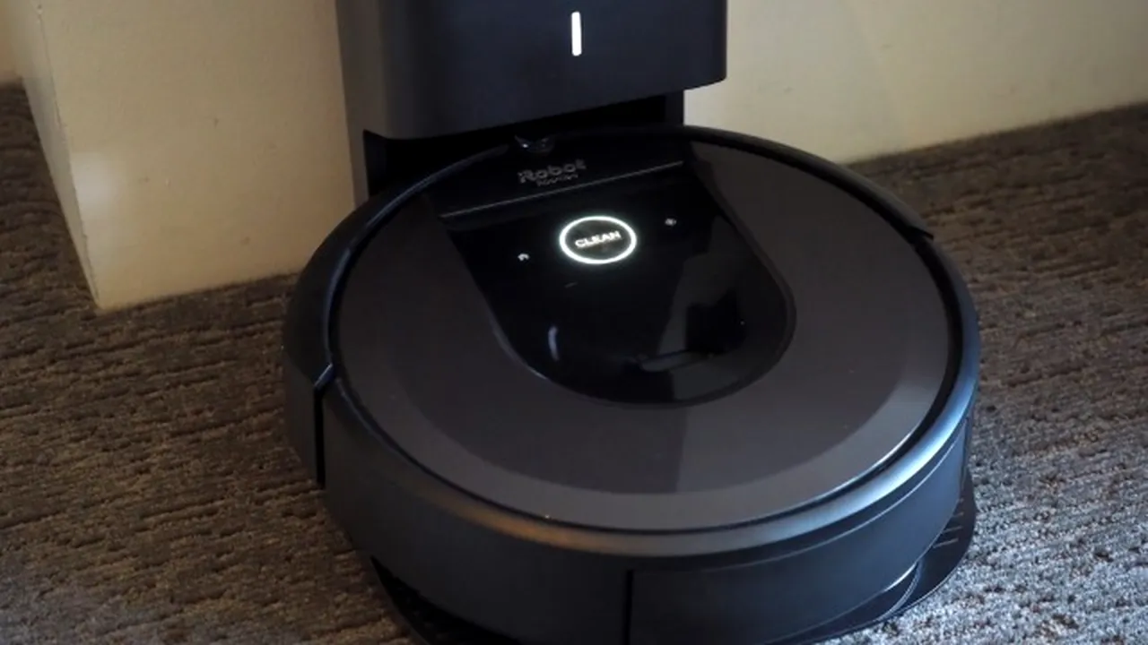 1-irobot-roomba-i7plus-4-3 