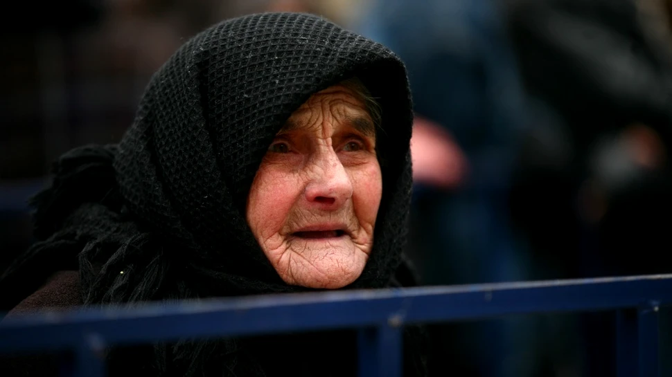 De ce trăiesc femeile mai mult decât bărbaţii?