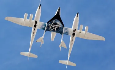 Anul viitor vor începe excursiile suborbitale: vehiculul SpaceshipTwo a efectuat cu succes un nou zbor de testare (VIDEO)