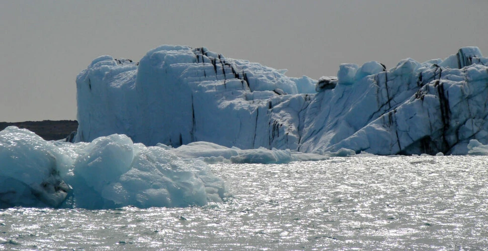 Solul de sub cel mai vulnerabil ghețar din Antarctica a fost cartografiat pentru prima dată