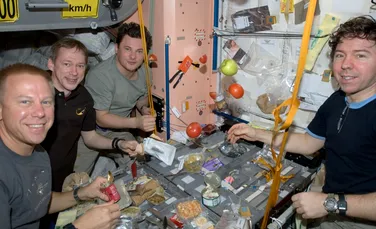 Ce mănâncă astronauţii trimişi în spaţiu? (FOTO, VIDEO)