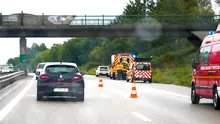 De ce nu te poți abține să privești un accident? Psihologii explică fenomenul numit „curiozitate morbidă”