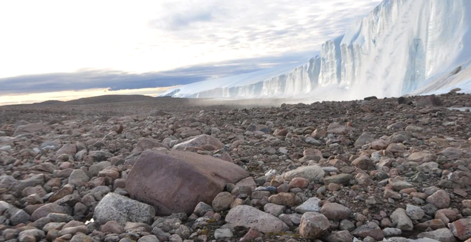 Un asteroid uriaș a lovit Groenlanda la doar câteva milioane de ani după dispariția dinozaurilor