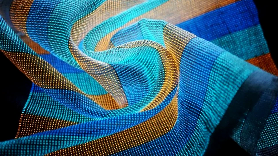 O nouă țesătură poate transforma îmbrăcămintea în ecrane complet funcționale chiar și după spălare