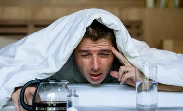 Leacuri de mahmureală: Este adevărat că poți elimina alcoolul prin „transpirație”?