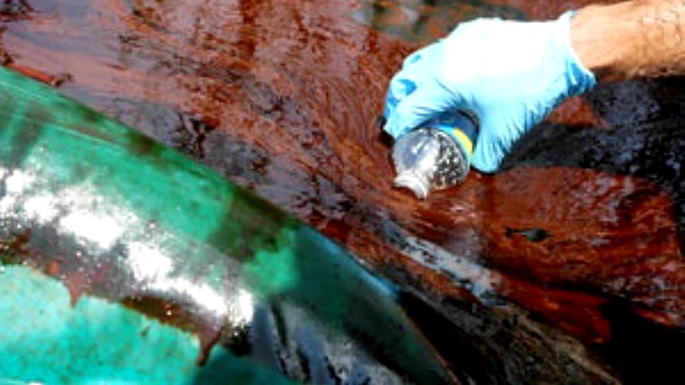 Cazul Deepwater Horizon: cercetatorii independenti nu au acces la probele de petrol