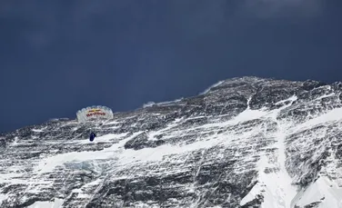 Un alpinist român vrea să escaladeze vârful Everest fără oxigen suplimentar