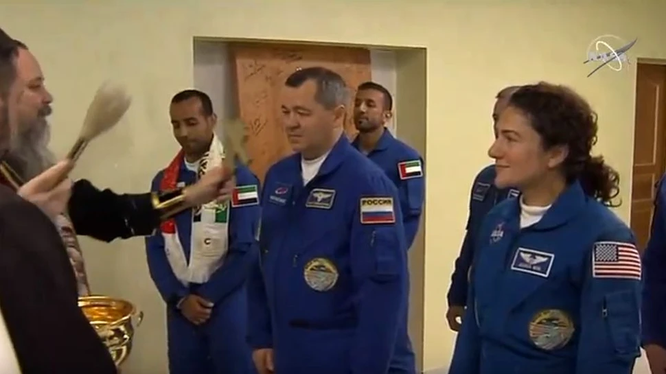 Emiratele Arabe Unite au trimis primul astronaut în spaţiu – VIDEO