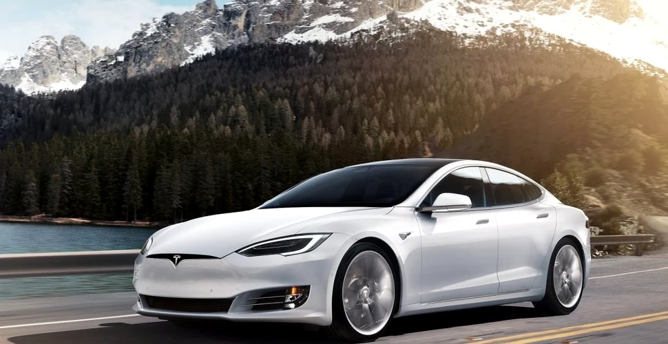Tesla a lansat un serviciu de colantare al mașinilor