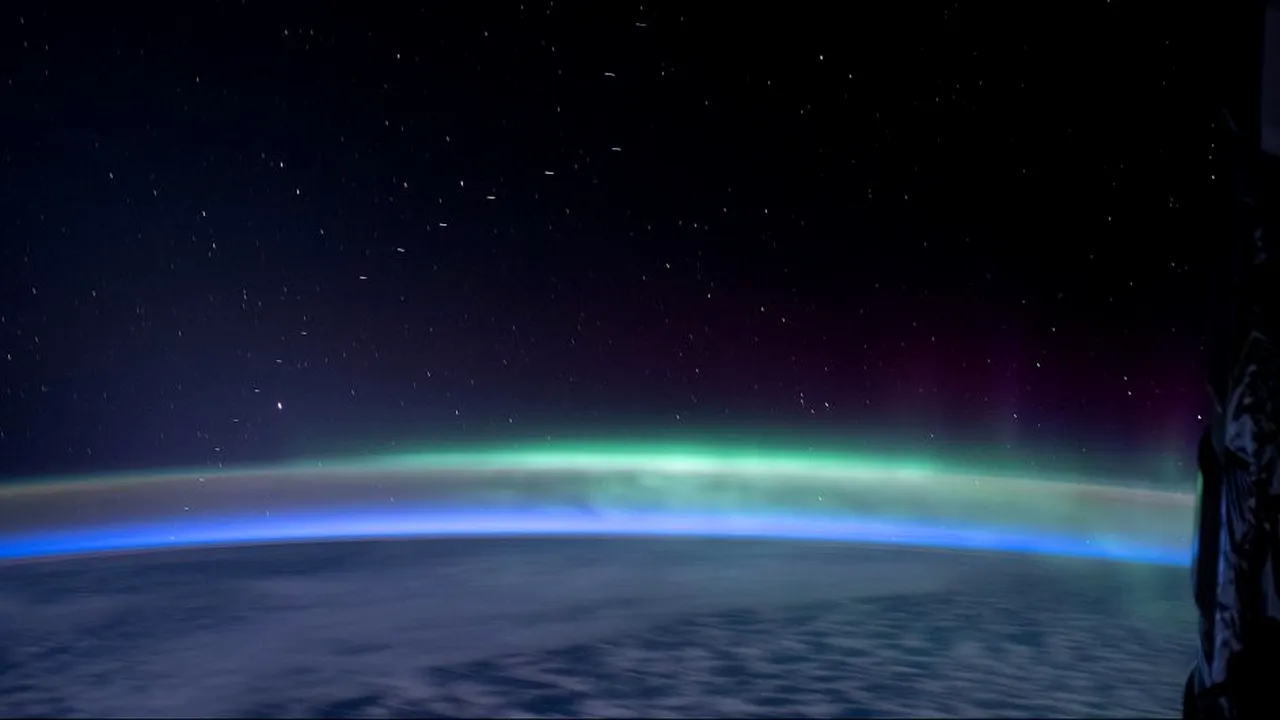 starlink-sateliti-internet-musk-wiki_Descopera 