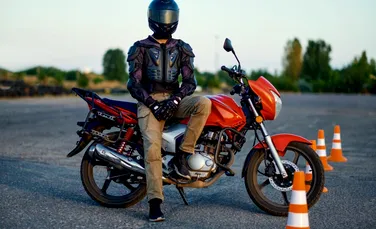O companie suedeză a creat blugii cu airbaguri pentru motocicliști