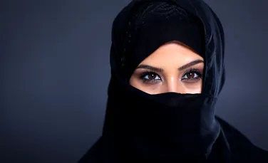 POVESTEA TRAGICĂ a femeilor care preferă să se sinucidă decât să fie răpite şi violate de jihadiştii Statului Islamic – VIDEO