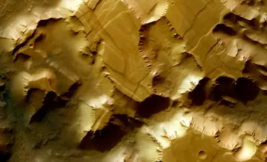 O filmare din satelit arată „Labirintul Nopții”, uimitorul canion de mărimea Italiei de pe Marte