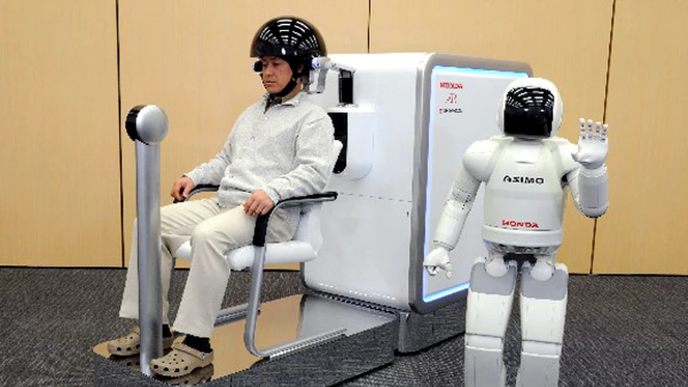 Robot controlat prin puterea mintii