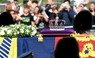 De ce va fi îngropată Regina Elisabeta a II-a într-un sicriu căptușit cu plumb?