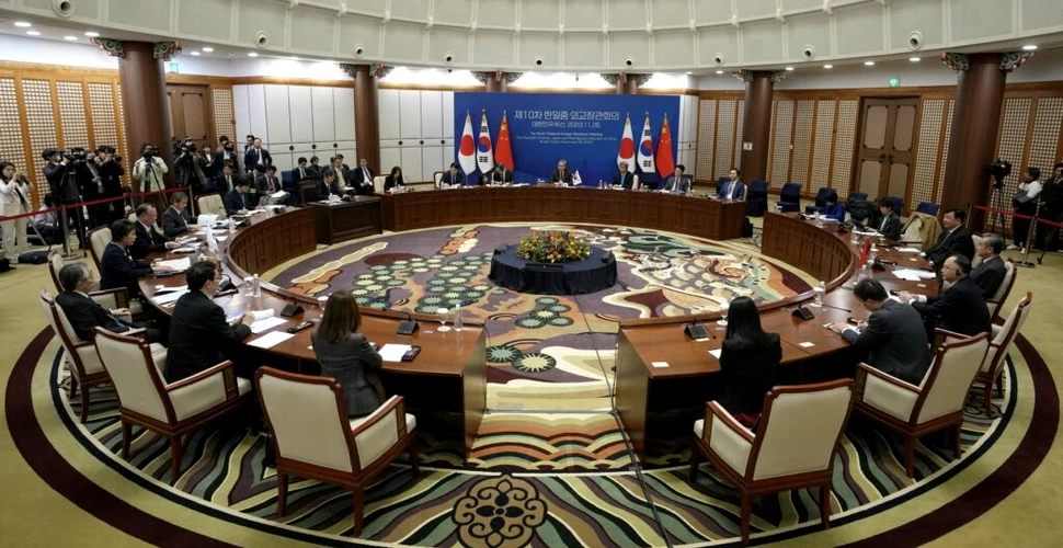 O întâlnire importantă a avut loc între miniștrii de Externe din China, Japonia și Coreea de Sud