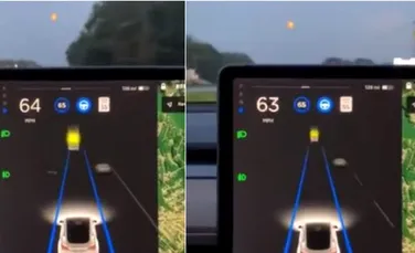 Sistemul autopilot al unei mașini Tesla a confundat Luna de pe cer cu un semafor