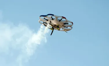 O dronă însămânţează norii şi ploaia începe – VIDEO