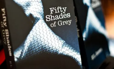 Autoarea seriei „Fifty Shades” va lansa încă „o poveste de dragoste erotică”