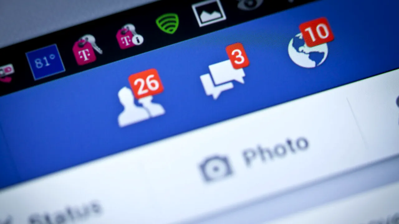fără Facebook 