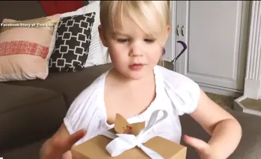 Reacţia adorabilă a unei fetiţe care primeşte un cadou-surpriză. Tu te-ai putea bucura aşa?