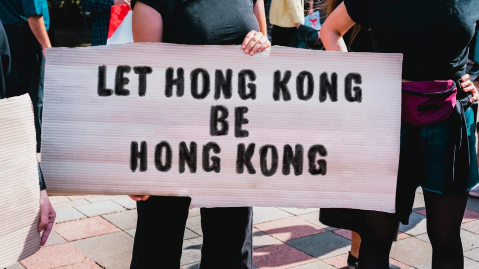 O studentă din Hong Kong, condamnată la închisoare pentru ce a scris pe Internet